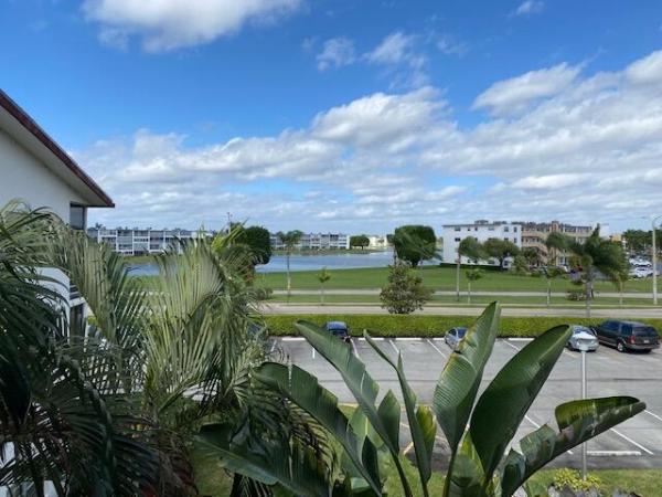 Fanshaw At Century Village, 32 Fanshaw A, Boca Raton, Florida 33434, image 2