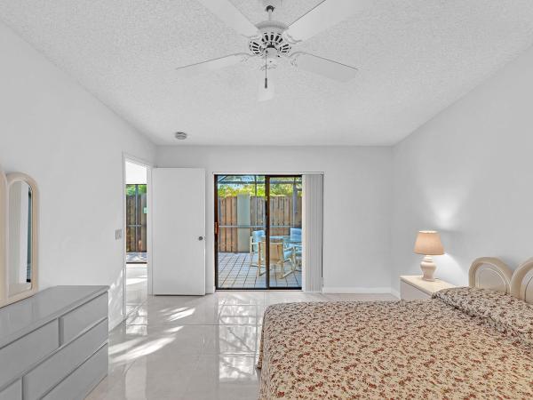 153 Meadows Dr, Boynton Beach, Florida 33436, image 2