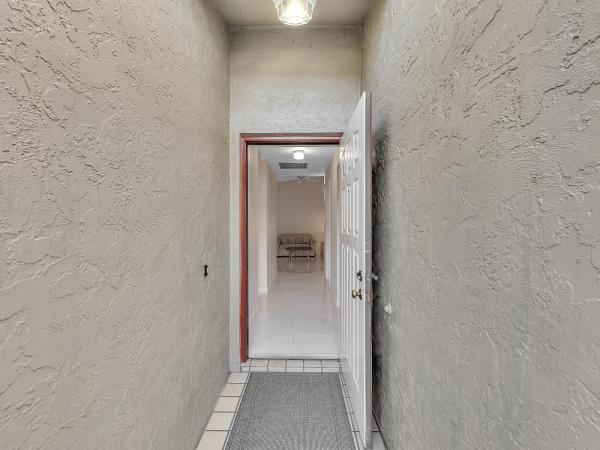 153 Meadows Dr, Boynton Beach, Florida 33436, image 3