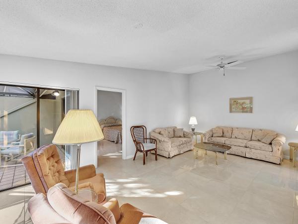 153 Meadows Dr, Boynton Beach, Florida 33436, image 1