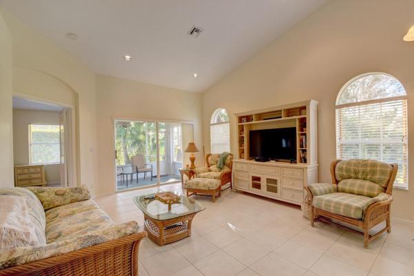 Floral Lakes, 6222 Caladium Rd, Delray Beach, Florida 33484, image 2