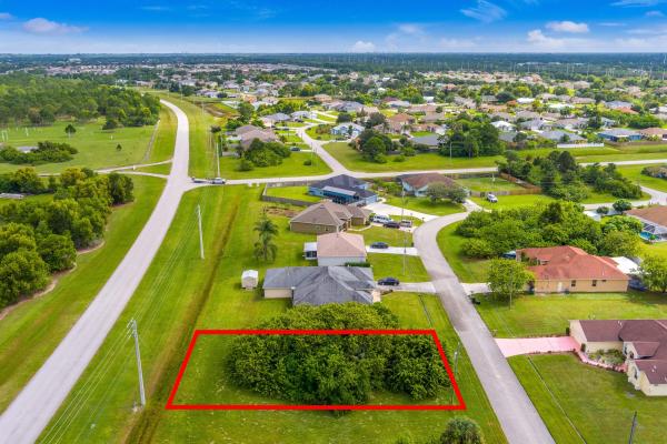 5809 NW Dooley Cir, Port St. Lucie, Florida 34986, image 1