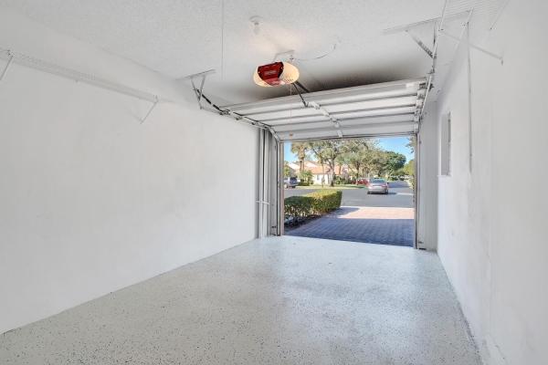 Emerald Pointe, 7509 Diamond Pointe Cir, Delray Beach, Florida 33446, image 2