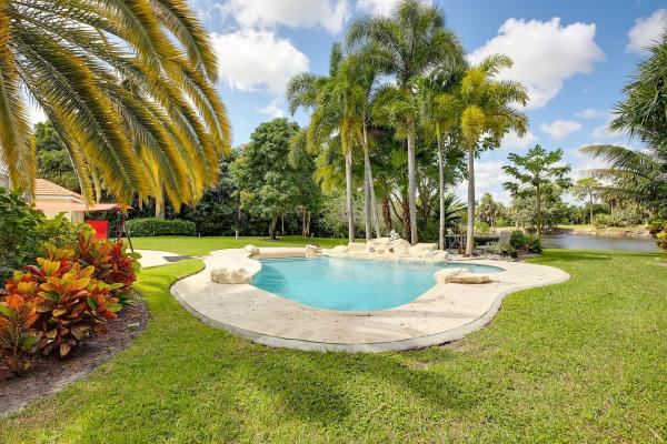 Lexington Of Sherbrooke, 6965 N Calumet Cir, Lake Worth, Florida 33467, image 1
