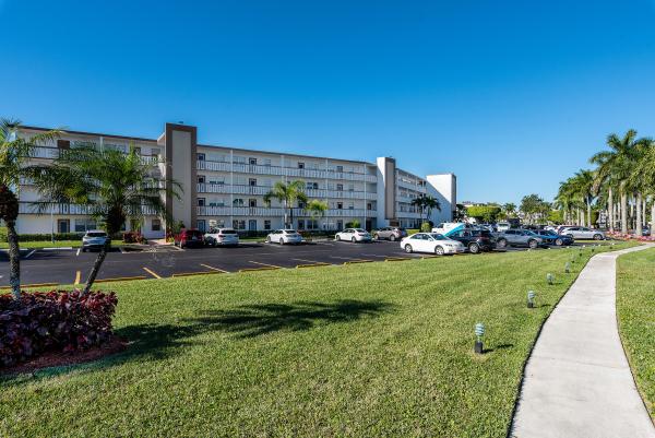 Cornwall At Century Village, 3094 Cornwall E, Boca Raton, Florida 33434, image 1