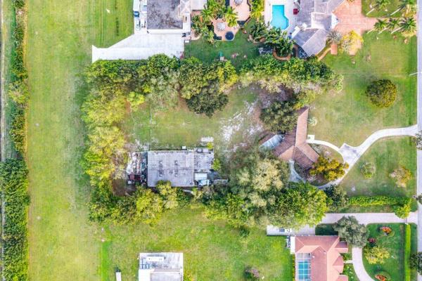 Antiquers Aerodrome, 7470 Skyline Dr, Delray Beach, Florida 33446, image 1