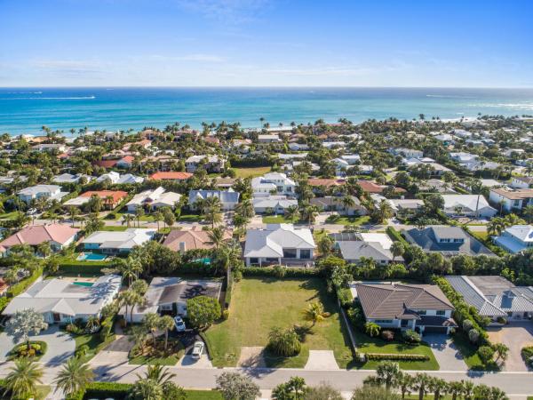 Jupiter Inlet Beach Colony, 115 Lighthouse Dr, Jupiter Inlet Colony, Florida 33469, image 2