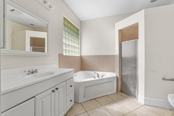 Floral Park Lantana, 6550 Massachusetts Dr, Lake Worth, Florida 33462, image 1