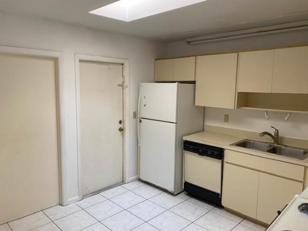 Pine Needle Park, 3804 Parkside Cir, Palm Springs, Florida 33461, image 2