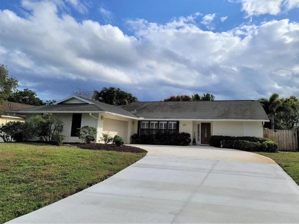 Riverview, 912 SE Candle Ave, Port St. Lucie, Florida 34983, image 1