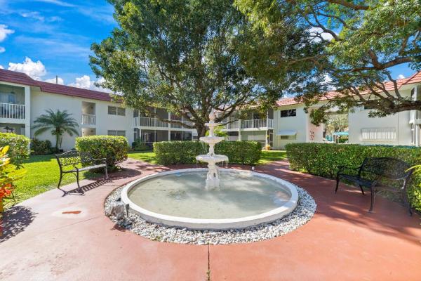 Regis House, 899 SE 2nd Ave #202, Deerfield Beach, Florida 33441, image 2