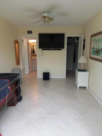 Coventry At Century Village, 252 Coventry K, West Palm Beach, Florida 33417, image 1