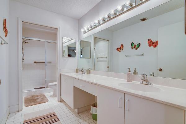 Palm Isles, 7669 Springwater Pl #202, Boynton Beach, Florida 33437, image 2