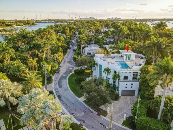 San Marino Island, 400 E San Marino Dr, Miami Beach, Florida 33139, image 1