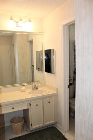 Bent Tree Villas East, 4240 Mango Tree Ct #B, Boynton Beach, Florida 33436, image 2