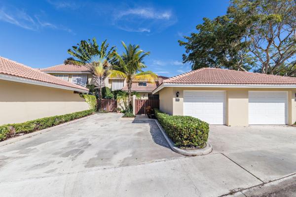 Patio Homes, 204 Old Meadow Way #204, Palm Beach Gardens, Florida 33418, image 2