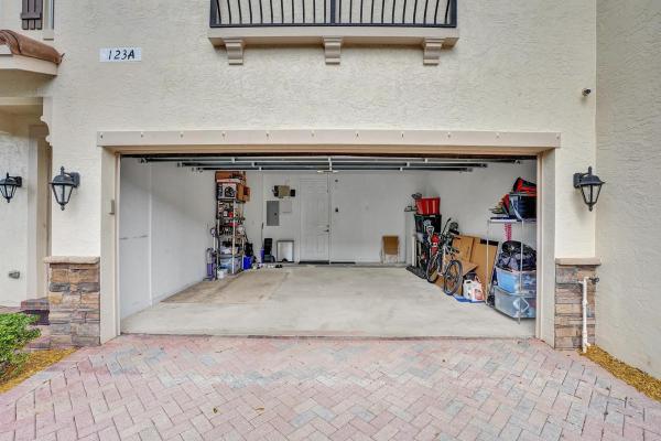 The Village At Swinton Square, 123 S Longport Cir #9A, Delray Beach, Florida 33444, image 2