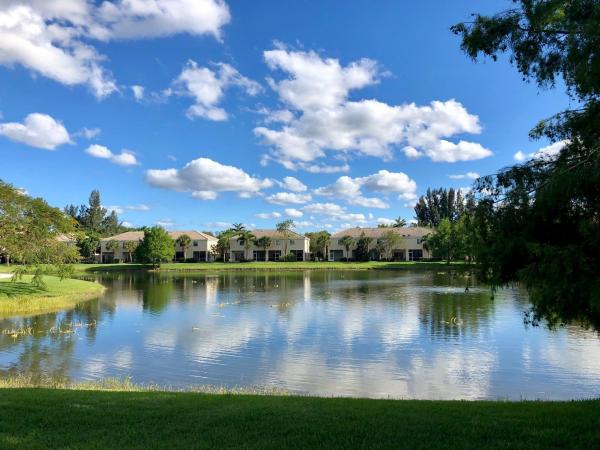 Palmbrooke Townhomes, 4588 Palmbrooke Cir, West Palm Beach, Florida 33417, image 1