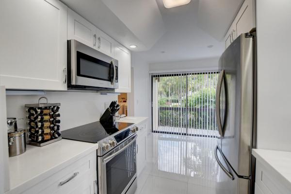 Lakewood Gardens At Boca West Country Club, 7770 Lakeside Blvd #G302, Boca Raton, Florida 33434, image 2