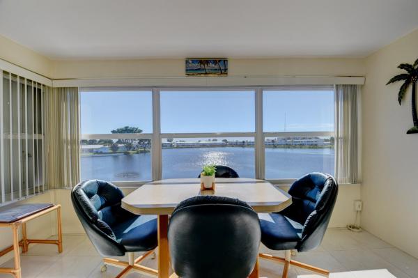 Leisureville Lake, 1112 Lake Ter #210, Boynton Beach, Florida 33426, image 1
