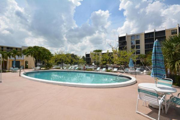 Boca Bayou, 4 Royal Palm Way #5040, Boca Raton, Florida 33432, image 2