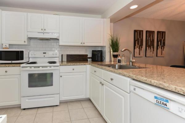 Boca Bayou, 4 Royal Palm Way #5040, Boca Raton, Florida 33432, image 1