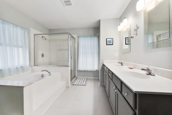 Palm Lake Gardens, 2601 Palm Lakes Ave, Fort Pierce, Florida 34981, image 2