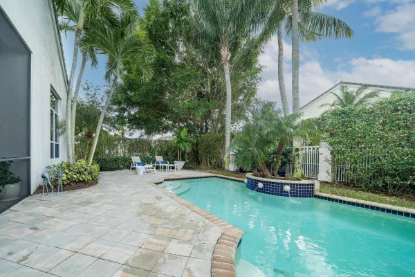 The Greens At Ironhorse, 8150 Cypress Point Rd, West Palm Beach, Florida 33412, image 2