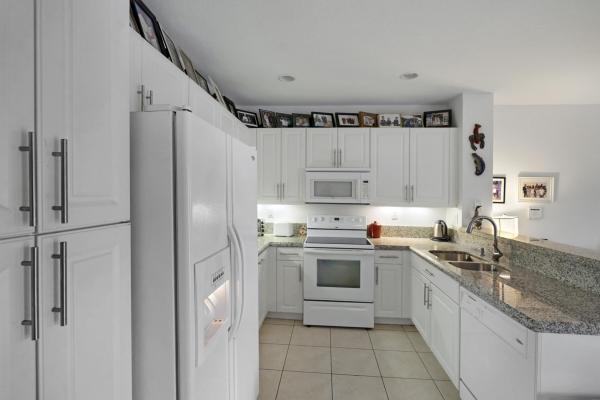 The Village At Swinton Square, 119 N Longport Cir #2E, Delray Beach, Florida 33444, image 1