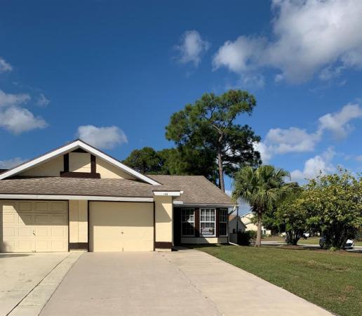 Rivergreen Villas, 1702 SE Ryecroft Ct, Port St. Lucie, Florida 34952, image 1
