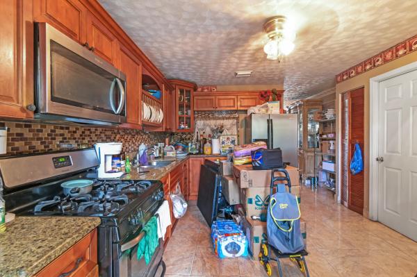 Lantana Homes, 5819 Dewitt Pl, Lake Worth, Florida 33463, image 1