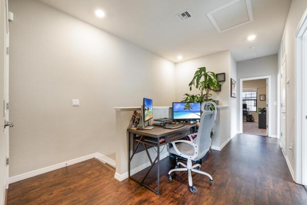 Preston Square, 2377 Byron St, Palm Springs, Florida 33406, image 1