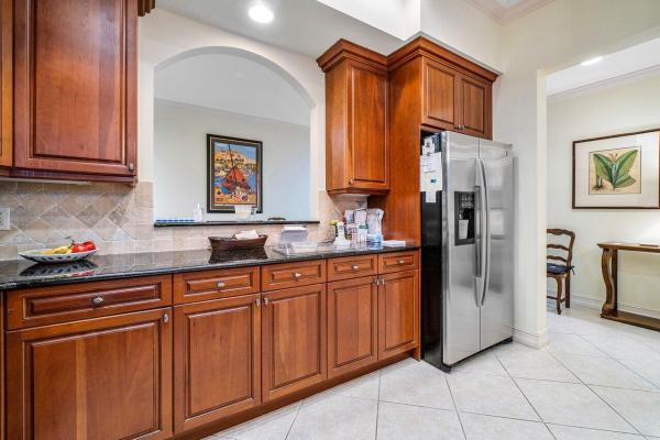 Palm Bay Club South, 102 Palm Bay Cir #B, Palm Beach Gardens, Florida 33418, image 1