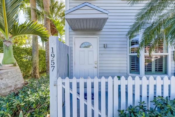 Edgewater Townhomes, 1957 NE 15th Ave, Fort Lauderdale, Florida 33305, image 1
