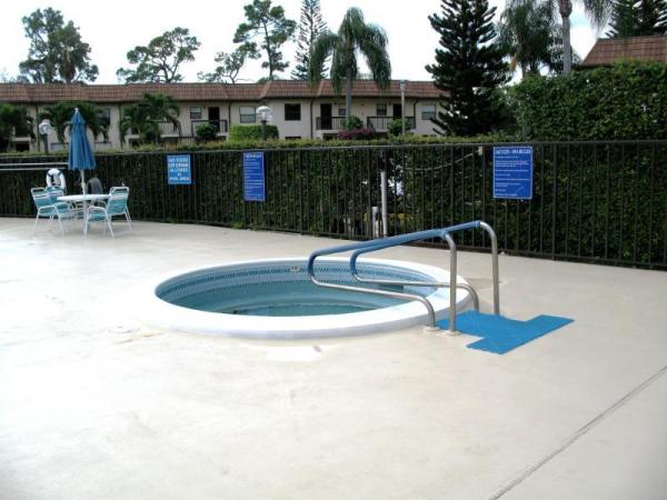 Lucerne Lakes Golf Colony, 7190 Golf Colony Ct #103, Lake Worth, Florida 33467, image 1