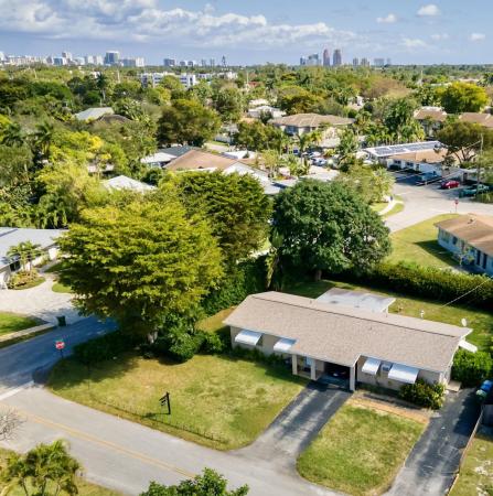 Tropical Gardens, 508 NE 21st Dr, Wilton Manors, Florida 33305, image 1
