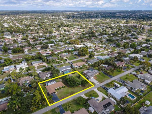 Florida Gardens, 74 W Plumosa Ln, Lake Worth, Florida 33467, image 1