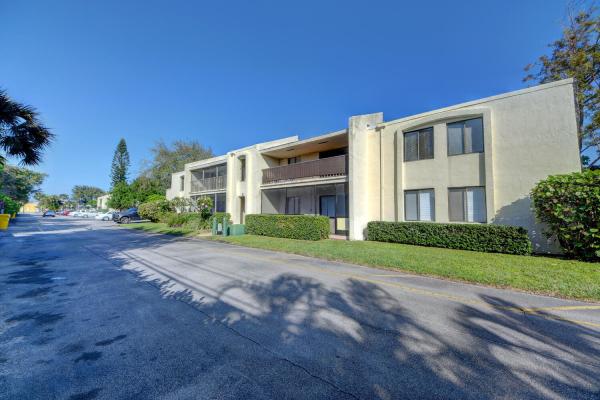 Pines Of Jupiter Tequesta, 150 Pineview Rd #E7, Jupiter, Florida 33469, image 1