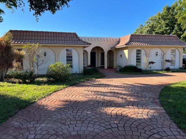 City Of Atlantis, 356 S Country Club Dr, Atlantis, Florida 33462, image 1