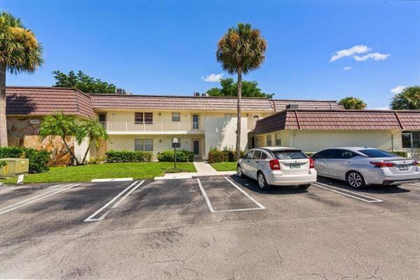 Greenway Village South, 12005 Poinciana Blvd #106, Royal Palm Beach, Florida 33411, image 2