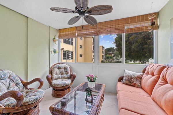 Village Royale Greenwood, 2615 NE 3rd Ct #2130, Boynton Beach, Florida 33435, image 3