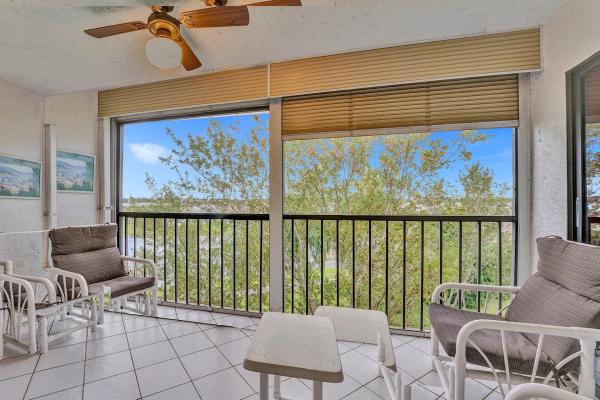 Huntington Lakes 5, 7270 Ashford Pl #402, Delray Beach, Florida 33446, image 1