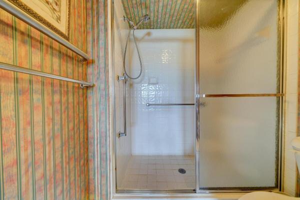Weldon, 9575 Weldon Cir #C205, Tamarac, Florida 33321, image 1
