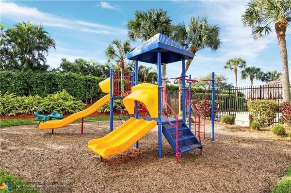 Monterey Bay At Boca Winds, 22064 Altona Dr, Boca Raton, Florida 33428, image 3