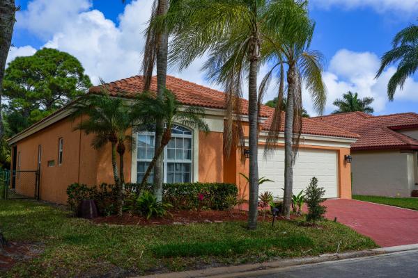 Elpine At Woodbine, 5122 Elpine Way, Riviera Beach, Florida 33418, image 2