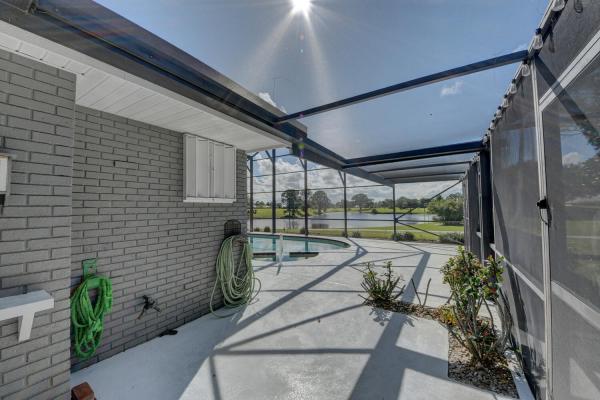 Meadowood Golf & Tennis Club, 2985 Conifer Dr, Fort Pierce, Florida 34951, image 1