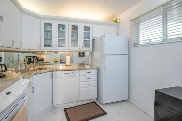 Lake Clarke Gardens, 2669 S Garden Dr S #403, Lake Worth, Florida 33461, image 2