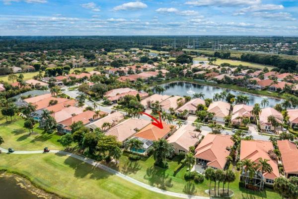 Huntington At Wycliffe, 4670 Hazleton Ln, Lake Worth, Florida 33449, image 2
