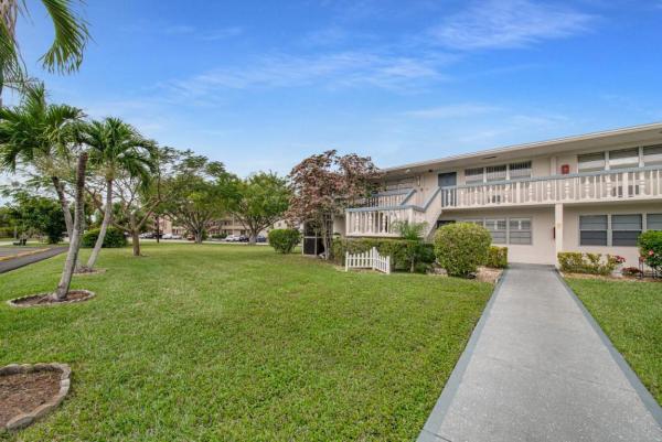 Farnham, 264 Farnham K, Deerfield Beach, Florida 33442, image 2