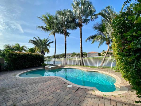 Black Diamond, 10610 Old Hammock Way, Wellington, Florida 33414, image 2
